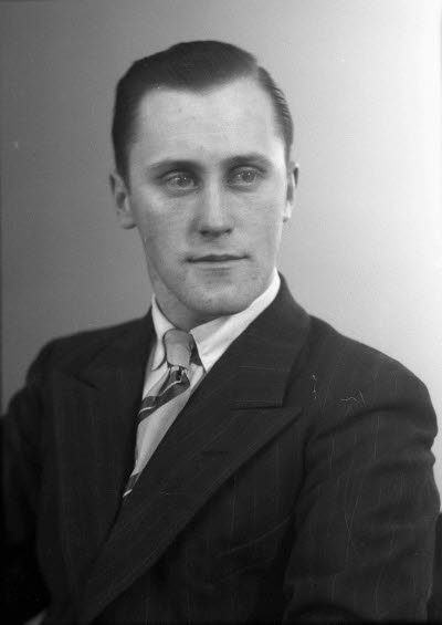 Porträtt av en herre. Ateljefoto.