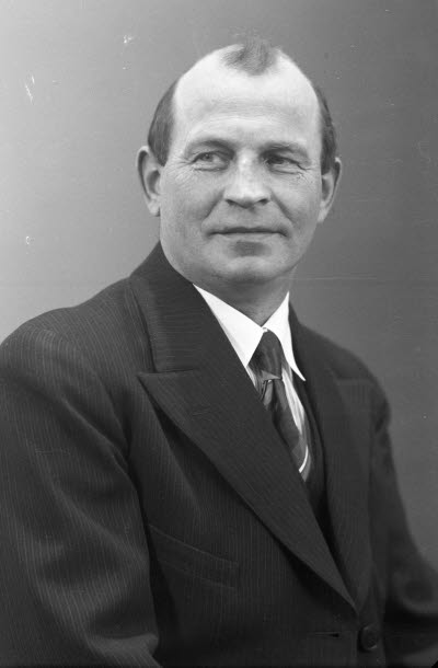 Porträtt av en herre. Ateljefoto.