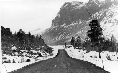 Vägen Västerut. Vägen mot Stora Sjöfallet.