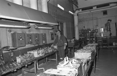 Vitåfors. Batteriladdning stationen 1994-09-19; Jonny Nilsson.