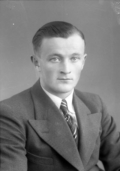 Porträtt av en herre. Ateljefoto.