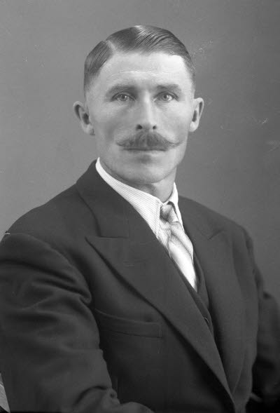 Porträtt av en herre. Ateljefoto.