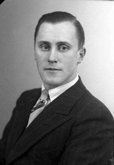 Porträtt av en herre. Ateljefoto.