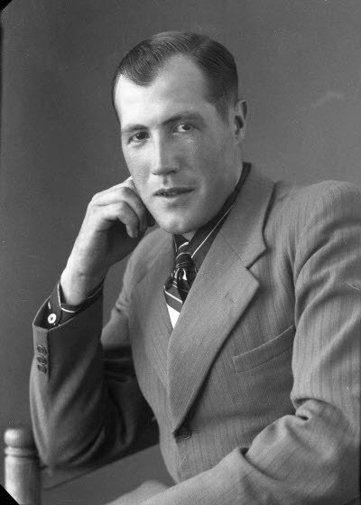 Porträtt av en herre. Ateljefoto.