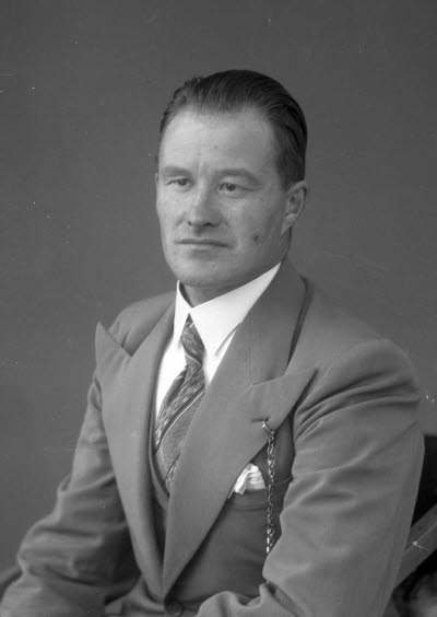 Porträtt av en herre. Ateljefoto.