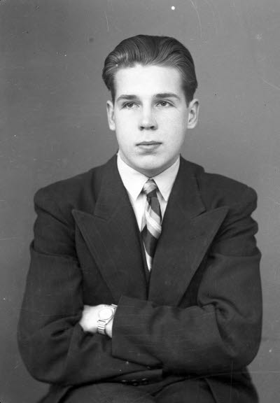 Porträtt av en ung herre. Ateljefoto.