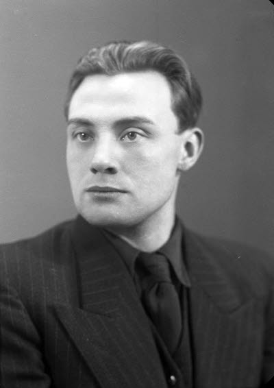 Porträtt av en herre. Ateljefoto.