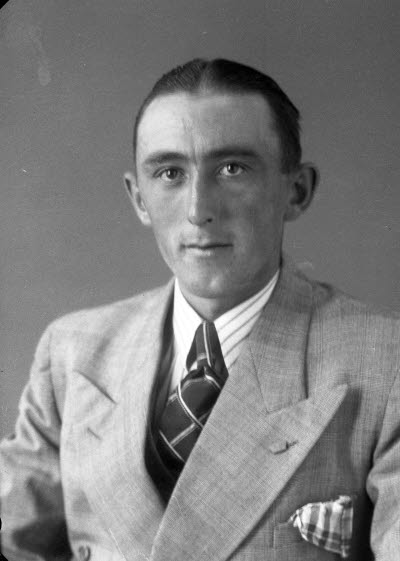 Porträtt av en herre. Ateljefoto.