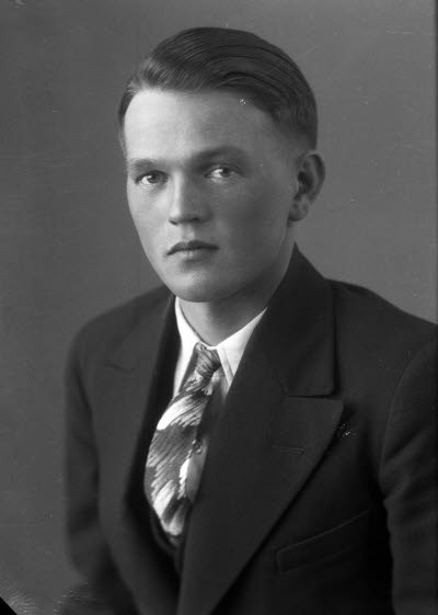 Porträtt av en herre. Ateljefoto.