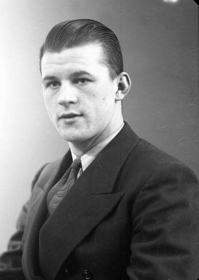 Porträtt av en herre. Ateljefoto.