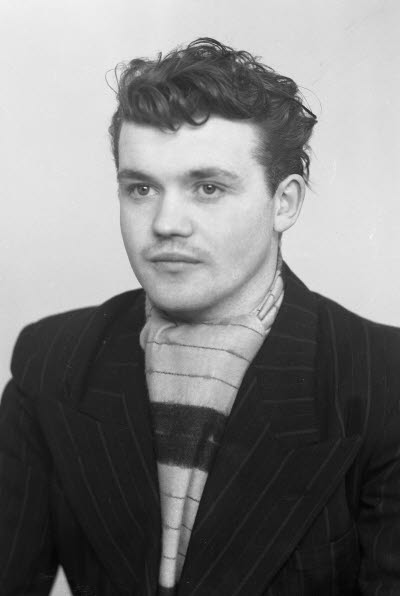 Porträtt av en herre. Ateljefoto.