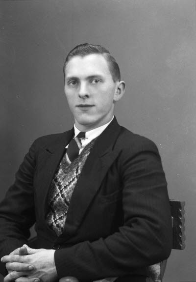 Porträtt av en herre. Ateljefoto.