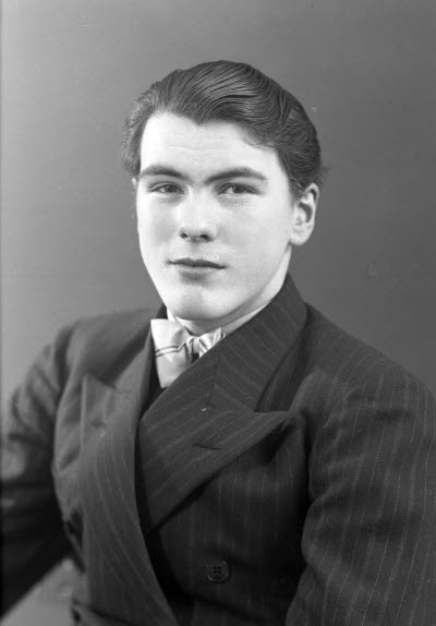 Porträtt av en herre. Ateljefoto.