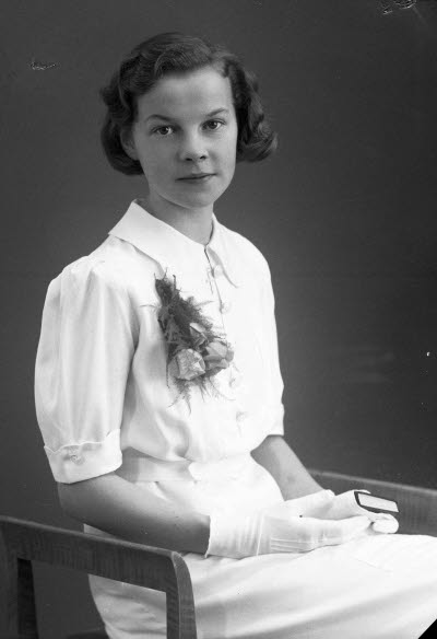 Porträtt av en flicka. Ateljefoto.