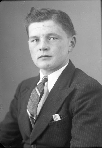 Porträtt av en herre. Ateljefoto.