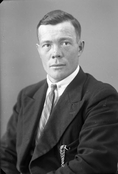 Porträtt av en herre. Ateljefoto.