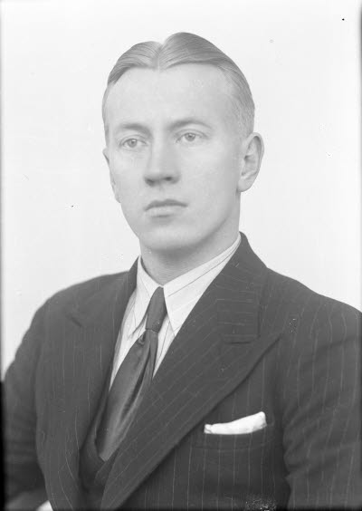 Porträtt av en herre. Ateljefoto.