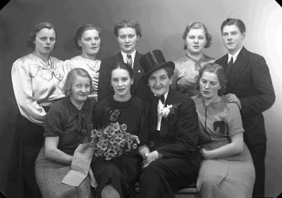 Porträtt av nio damer?