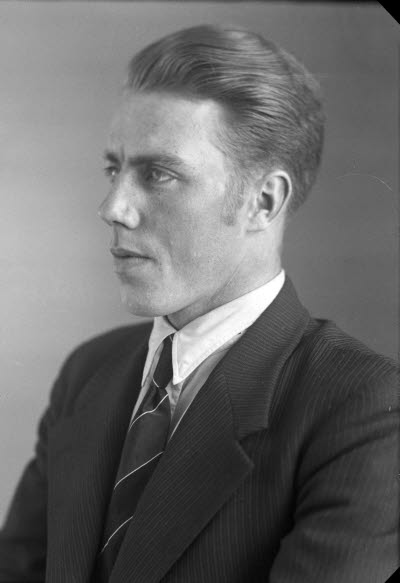 Porträtt av en herre. Ateljefoto.