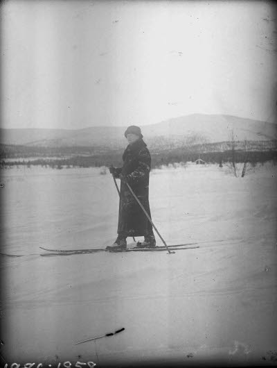 En dam. Oidentifierad.