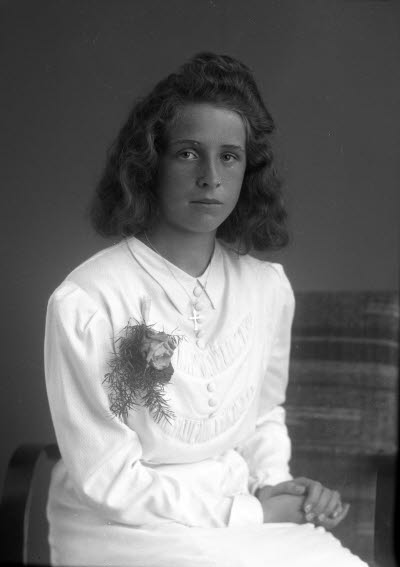 Porträtt av en flicka. Ateljefoto.