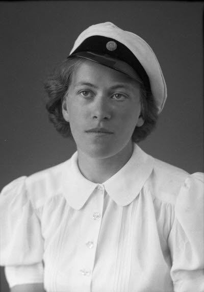 Porträtt av en flicka. Ateljefoto.