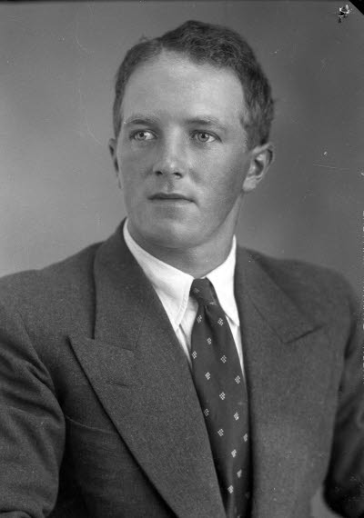 Porträtt av en herre. Ateljefoto.