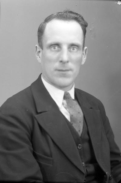 Porträtt av en herre. Ateljefoto.