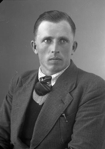 Porträtt av en herre. Ateljefoto.