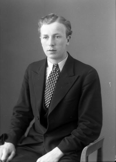 Porträtt av en herre. Ateljefoto.