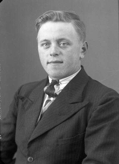 Porträtt av en herre. Ateljefoto.