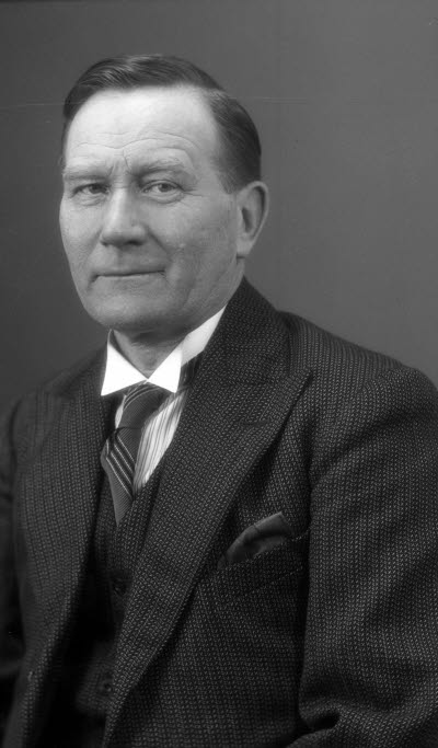 Porträtt av en herre. Ateljefoto.