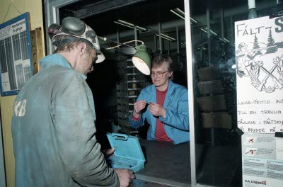 Mekaniskaverkstan. "Verktygsskåpet" Maj-Britt Larsson 1994-04-19. 