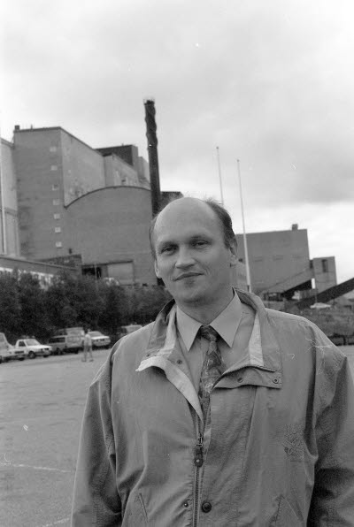 Vitåfors industriområde. En herre.