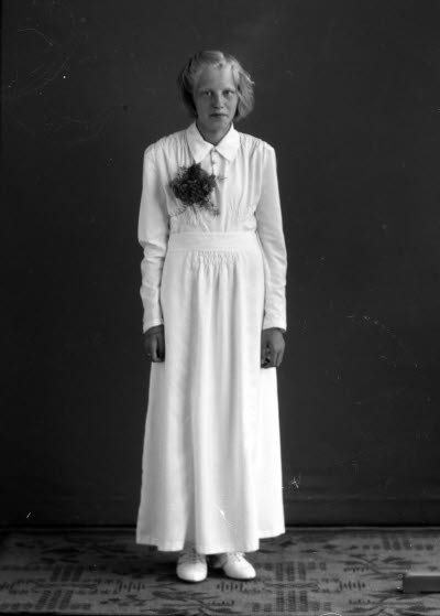 Porträtt av en flicka. Ateljefoto.