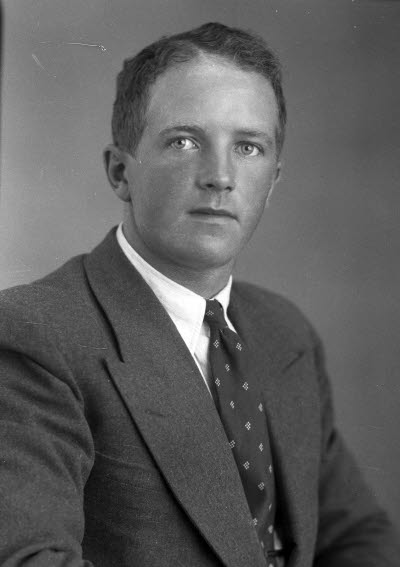 Porträtt av en herre. Ateljefoto.