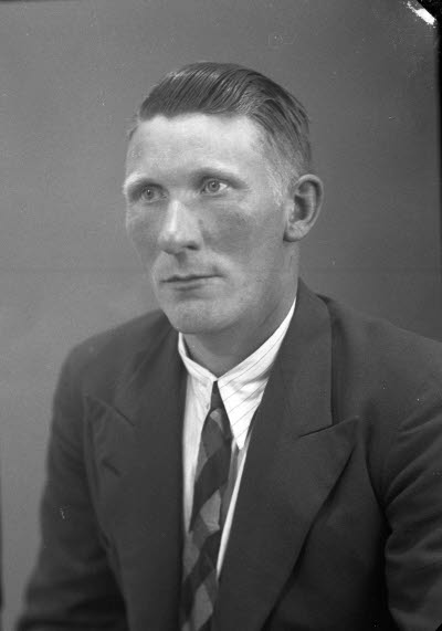 Porträtt av en herre. Ateljefoto.