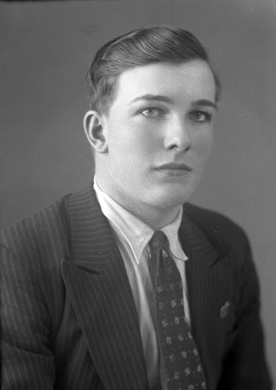 Porträtt av en herre. Ateljefoto.