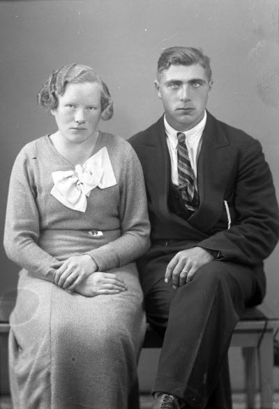 Porträtt av ett par. Ateljefoto.