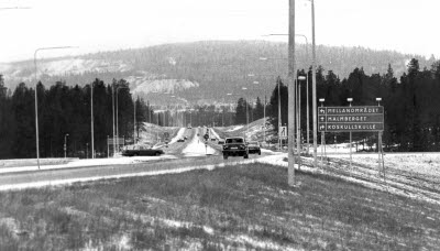 Malmbergsleden; Parkgatsleden mot Malmberget. Korsningen Mellanvägen.
