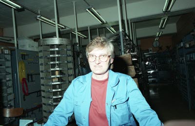 Mekaniskaverkstan. "Verktygsskåpet"  Maj-Britt Larsson 1994-04-19.