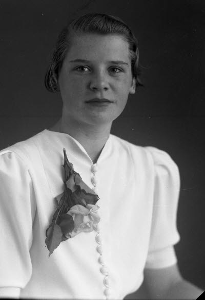 Porträtt av en flicka. Ateljefoto.