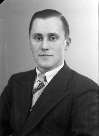 Porträtt av en herre. Ateljefoto.