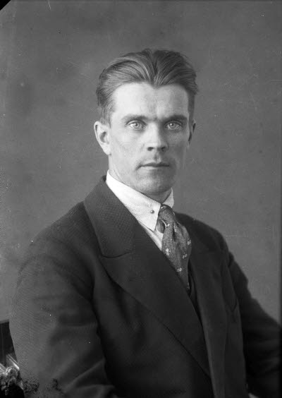 Porträtt av en herre. Ateljefoto.