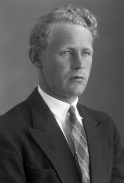 Porträtt av en herre. Ateljefoto.