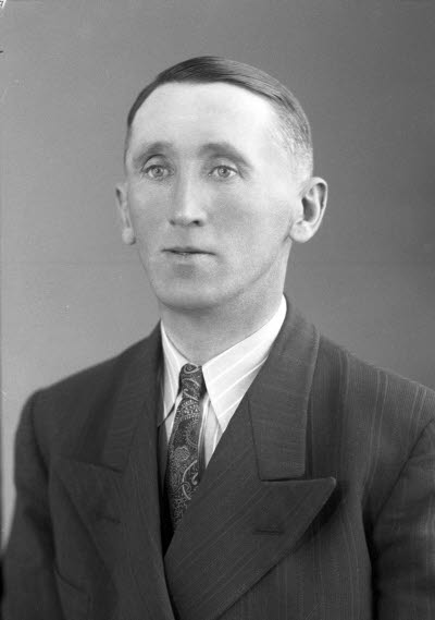 Porträtt av en herre. Ateljefoto.