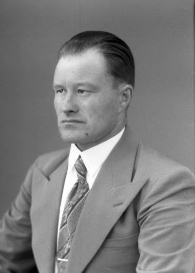 Porträtt av en herre. Ateljefoto.