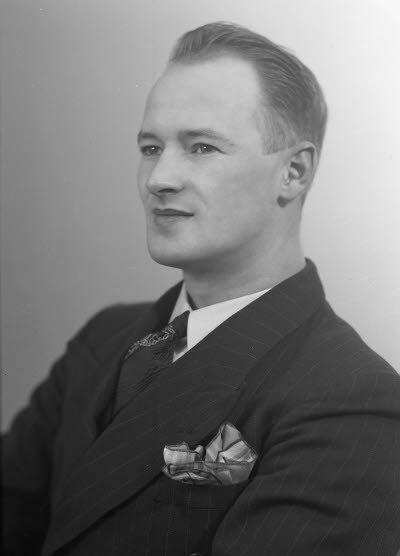 Porträtt av en herre. Ateljefoto.