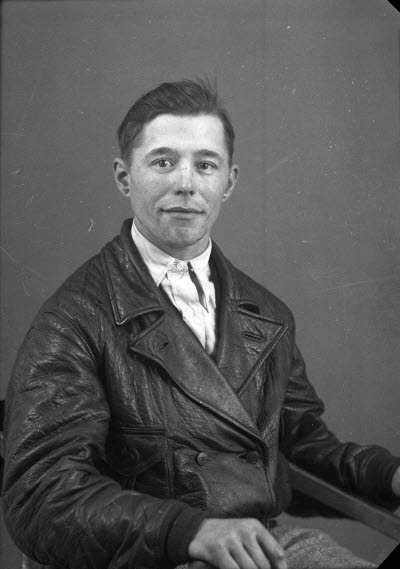 Porträtt av en herre. Ateljefoto.