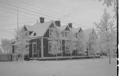 Kyrkallén nr 9: Grosshandlare John Hedmans fastighet.